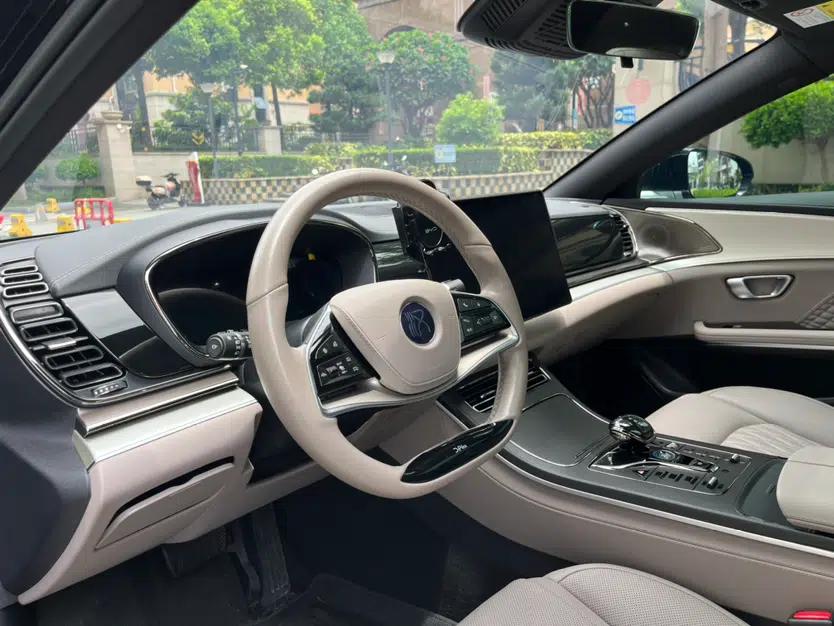 BYD Han 2024 EV Glory Edition 605KM Front-Wheel-Drive Premium Model — миниатюра 36