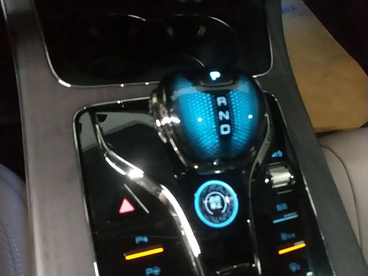 BYD Han 2025 DM-i Intelligent Driving Edition 125KM LiDAR Flagship Model — миниатюра 16
