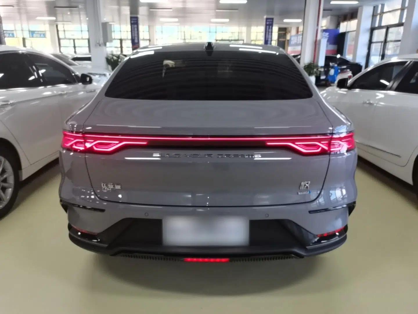 BYD Han 2025 DM-i Smart Drive 125KM Prestige Model — миниатюра 5