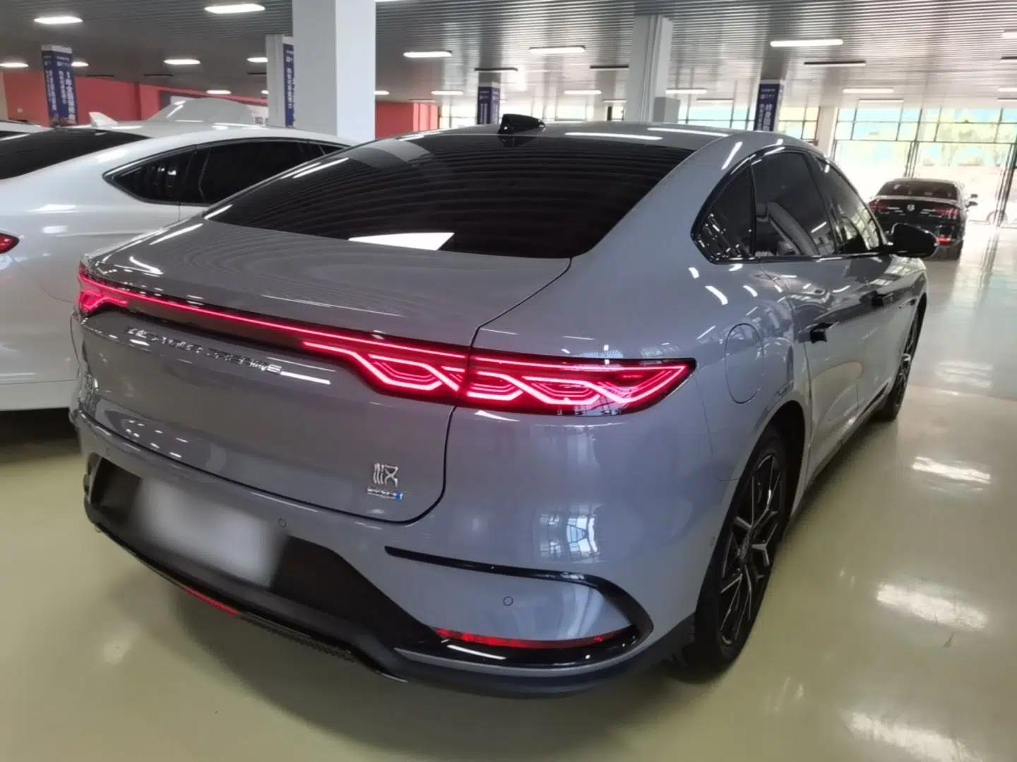 BYD Han 2025 DM-i Smart Drive 125KM Prestige Model — миниатюра 6