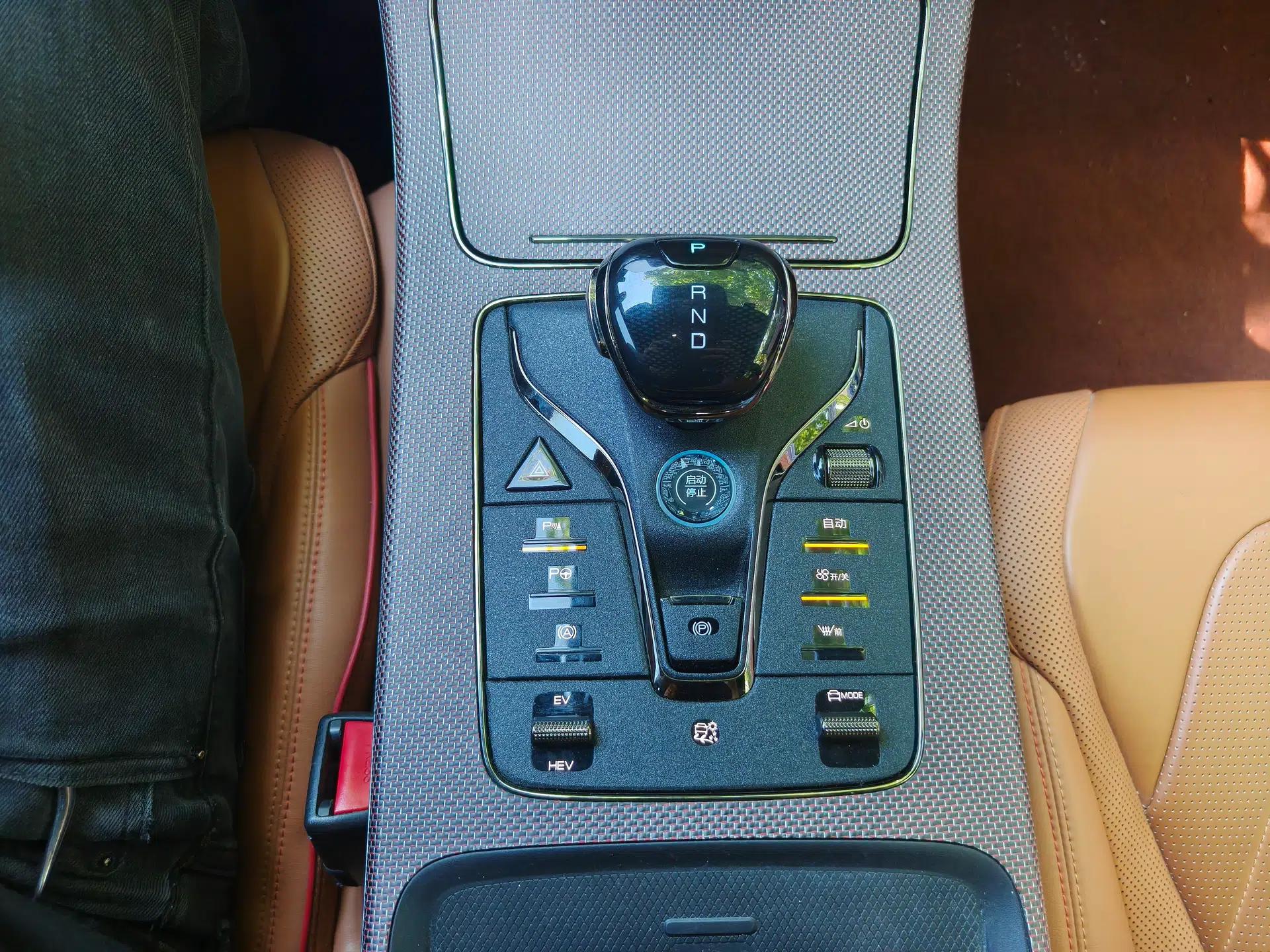 BYD Han 2022 DM-p 202km Four-Wheel Drive Flagship Model — миниатюра 14
