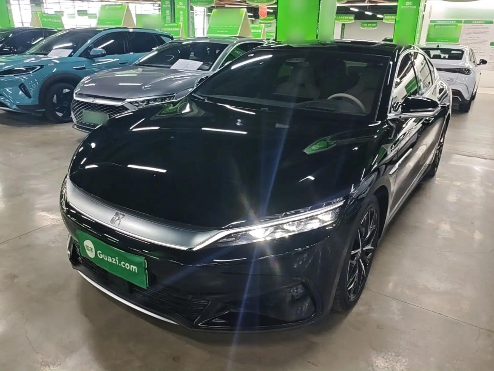 BYD Han 2024 EV Glory Edition 610 km All-Wheel Drive "Tian Shen Zhi Jia" Intelligent Driving Model — миниатюра 1