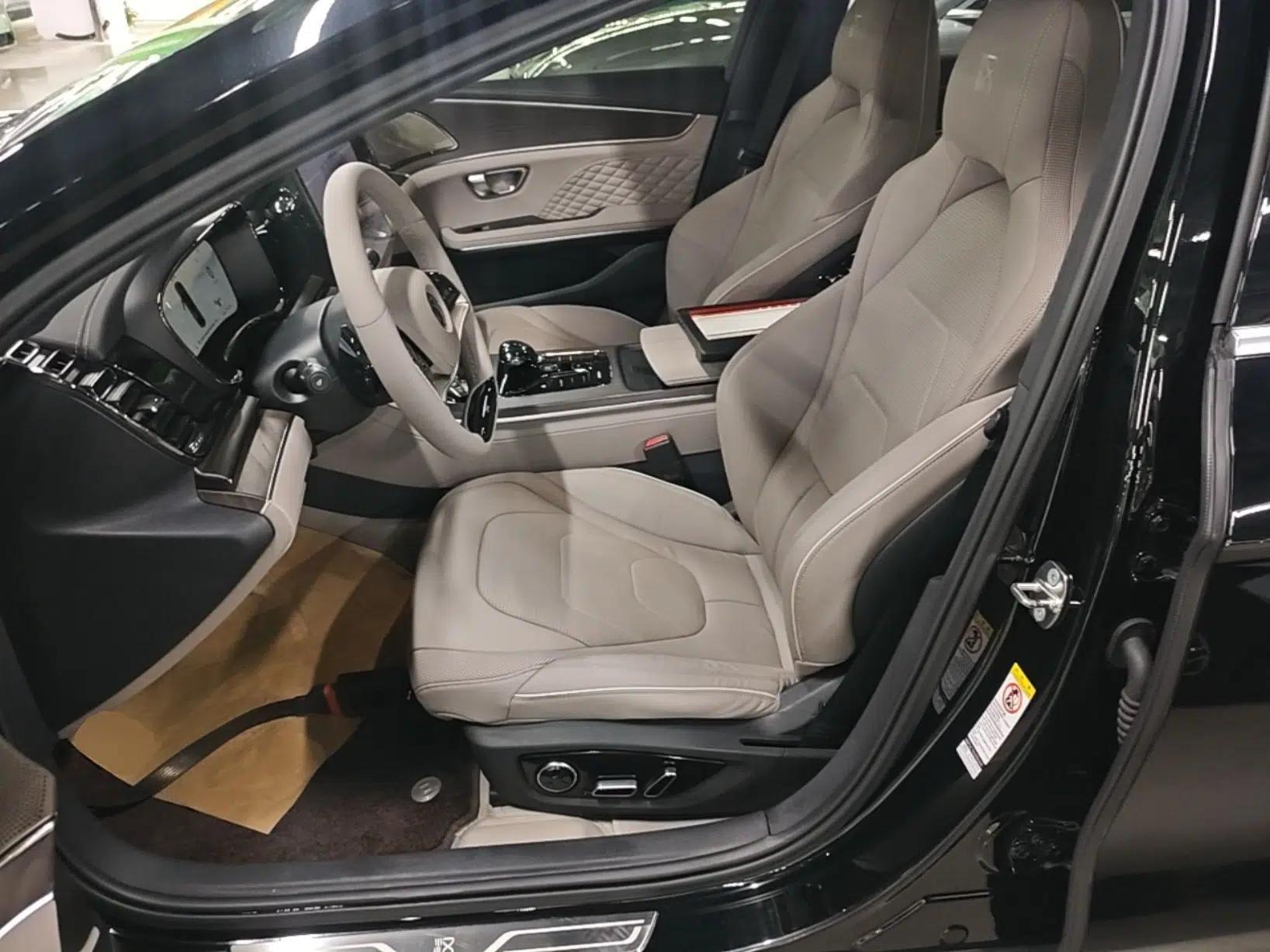 BYD Han 2024 EV Glory Edition 610 km All-Wheel Drive "Tian Shen Zhi Jia" Intelligent Driving Model — миниатюра 17