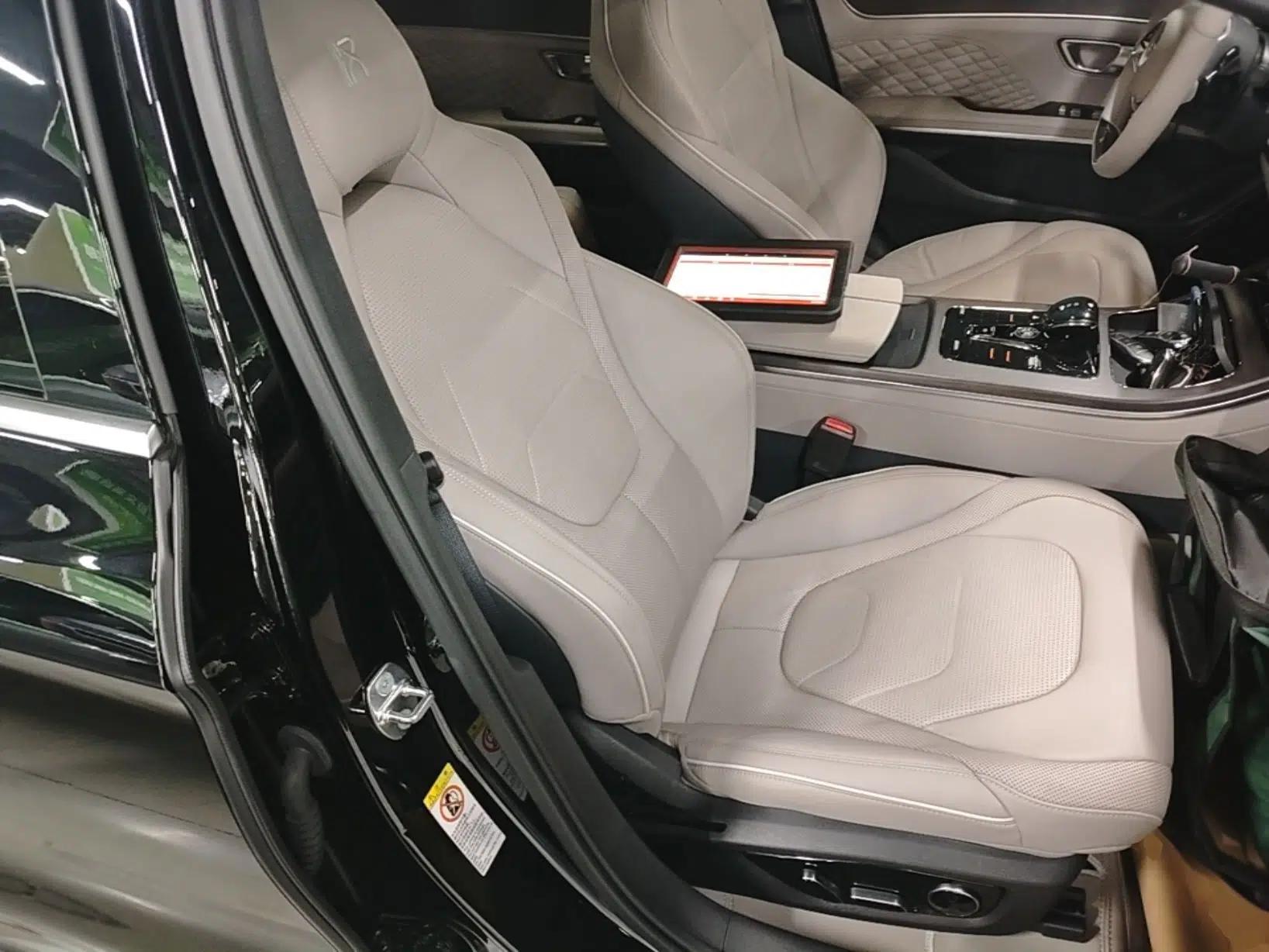 BYD Han 2024 EV Glory Edition 610 km All-Wheel Drive "Tian Shen Zhi Jia" Intelligent Driving Model — миниатюра 19