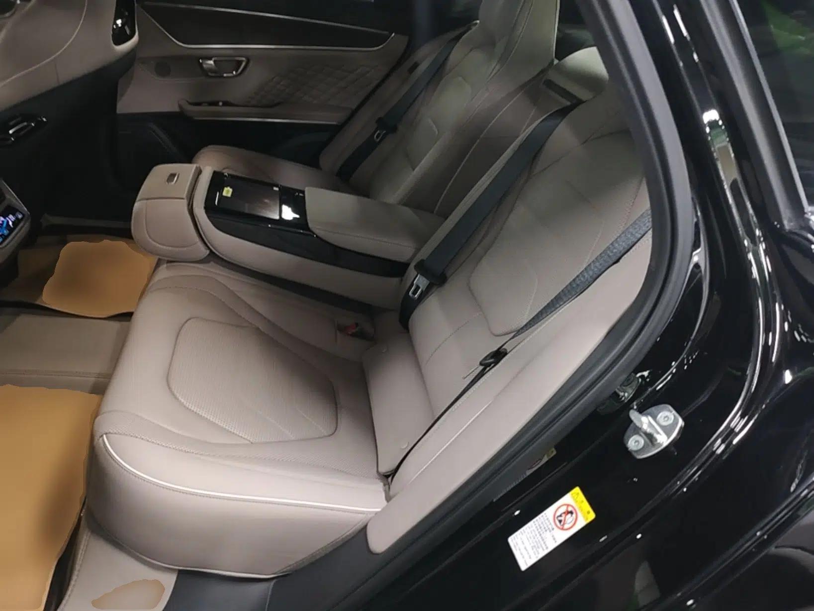 BYD Han 2024 EV Glory Edition 610 km All-Wheel Drive "Tian Shen Zhi Jia" Intelligent Driving Model — миниатюра 20