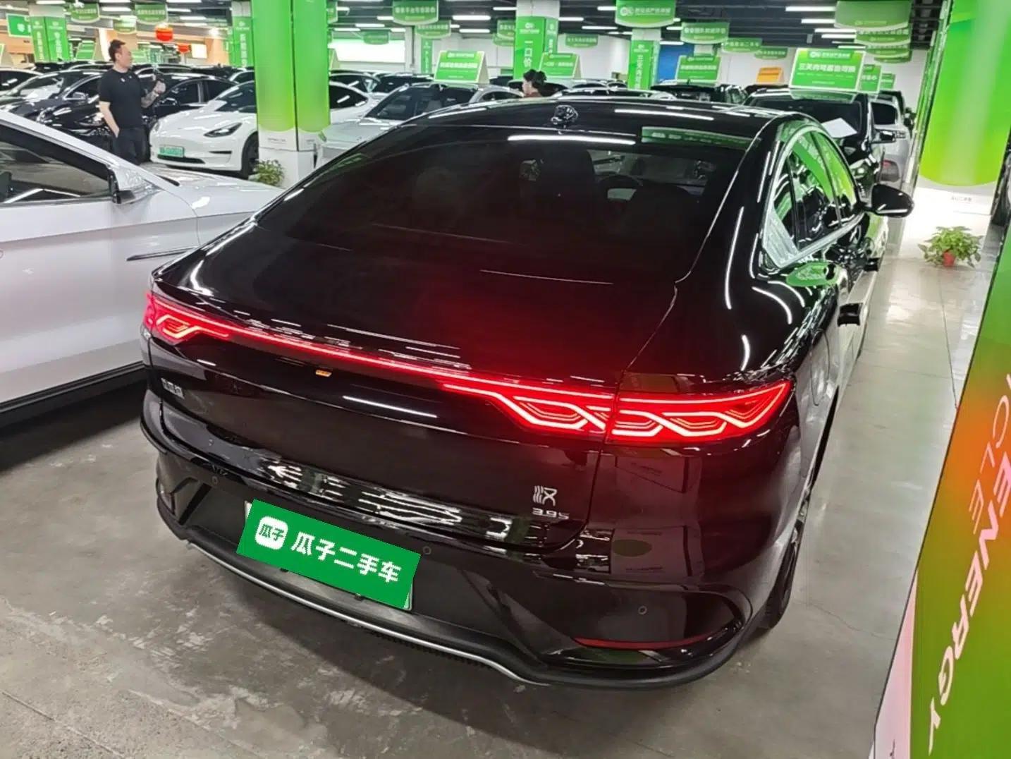 BYD Han 2024 EV Glory Edition 610 km All-Wheel Drive "Tian Shen Zhi Jia" Intelligent Driving Model — миниатюра 6