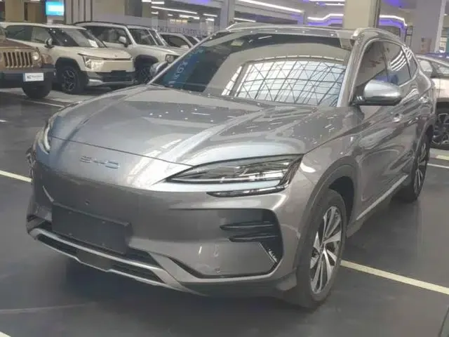 BYD Song PLUS New Energy 2024 Honor Edition EV 520km Premium Model