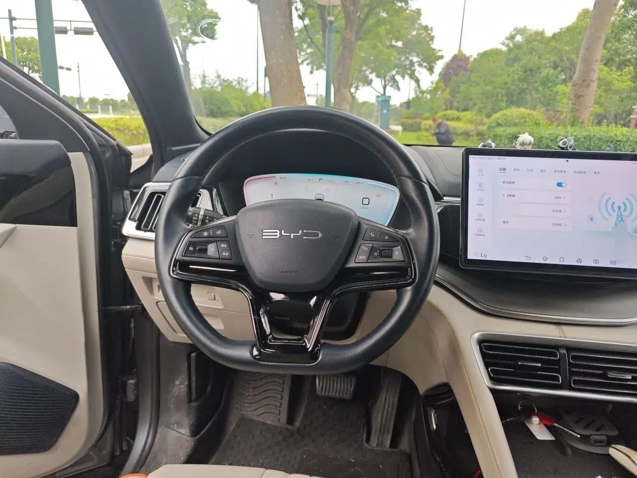 BYD Song PLUS New Energy 2024 HONOR Edition DM-i 110km Flagship Model — миниатюра 10