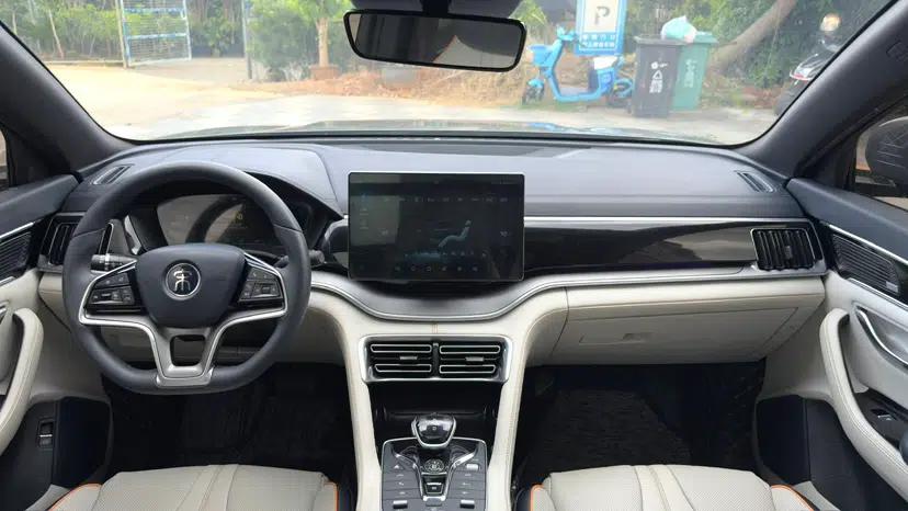 BYD Song PLUS New Energy 2021 DM-i 51KM Prestige Model — миниатюра 8