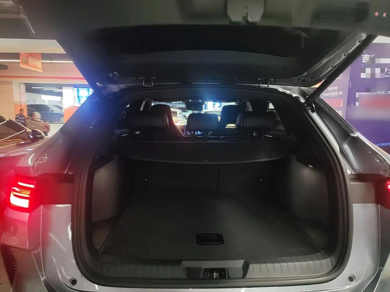 BYD Song PLUS New Energy 2024 HONOR Edition DM-i 110km Flagship Model — миниатюра 22