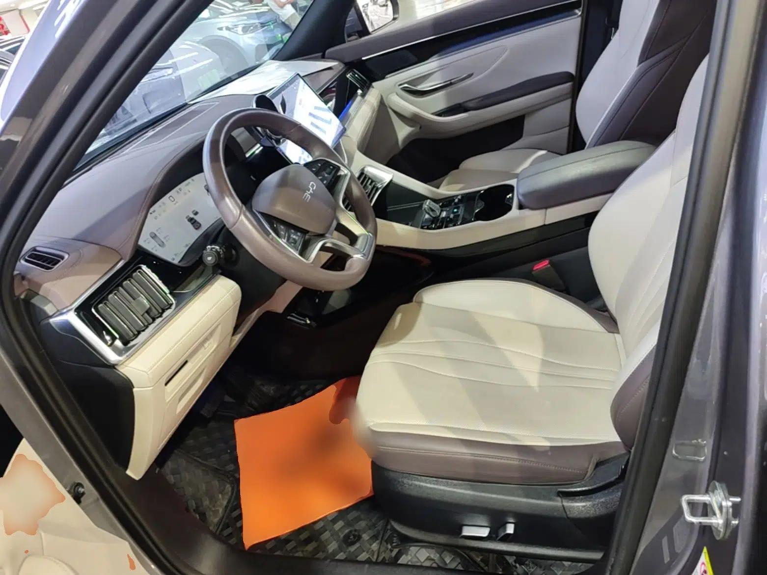 BYD Song PLUS New Energy 2024 Honor Edition EV 520km Flagship Model — миниатюра 17