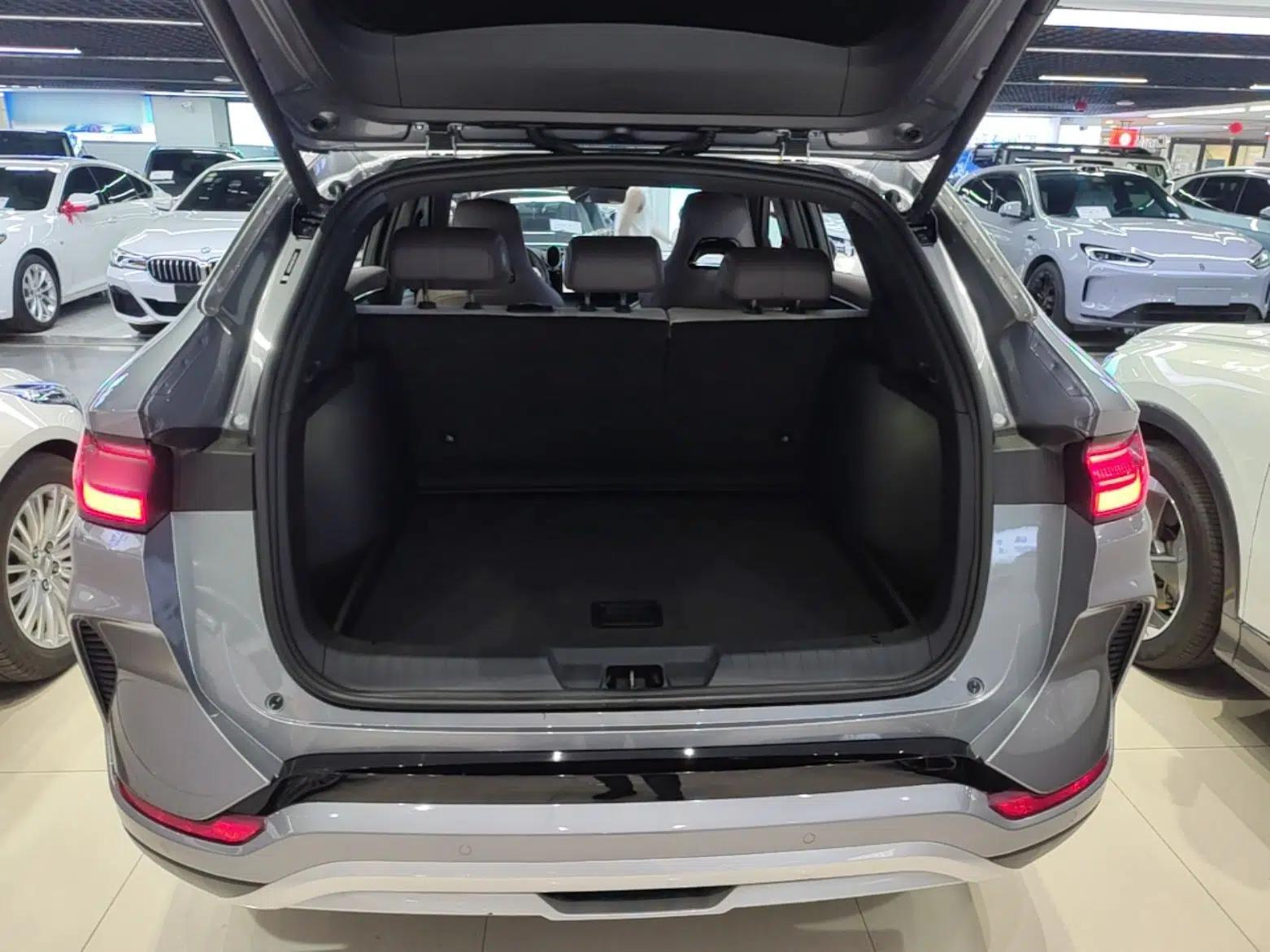 BYD Song PLUS New Energy 2024 Honor Edition EV 520km Flagship Model — миниатюра 22