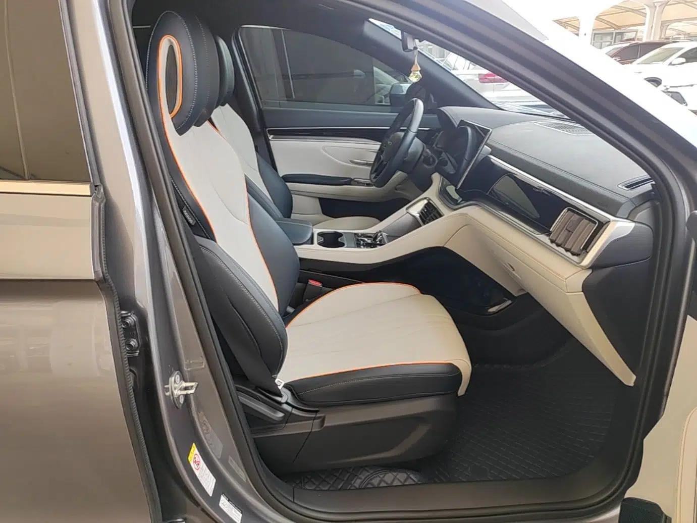 BYD Song PLUS New Energy 2023 Champion Edition DM-i 110KM Flagship Model — миниатюра 24