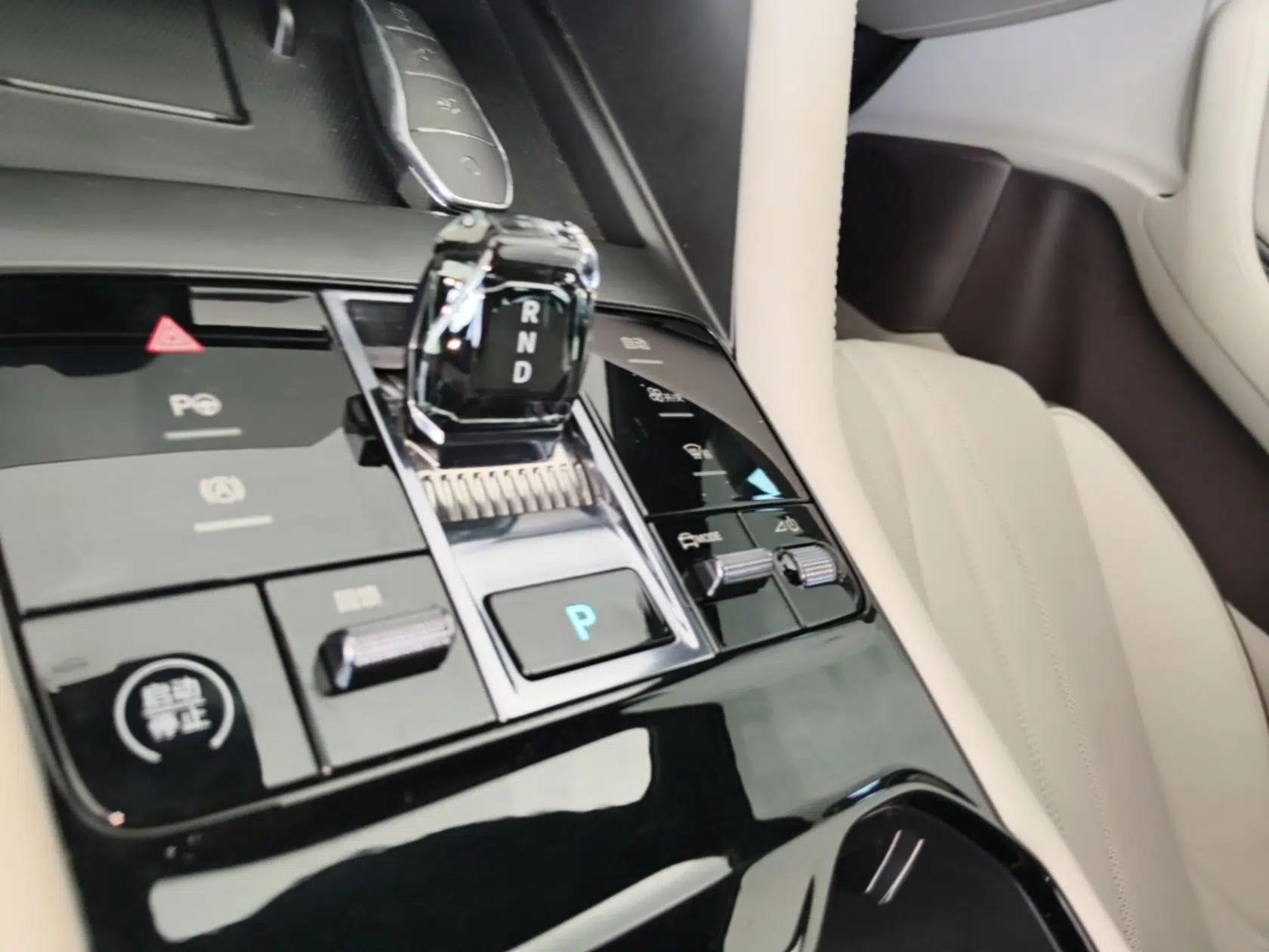 BYD Song PLUS New Energy 2025 EV Intelligent Driving Version 520km Premium Model — миниатюра 16