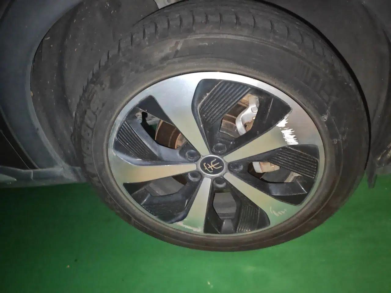 BYD Song PLUS New Energy 2021 EV Deluxe Model — миниатюра 8
