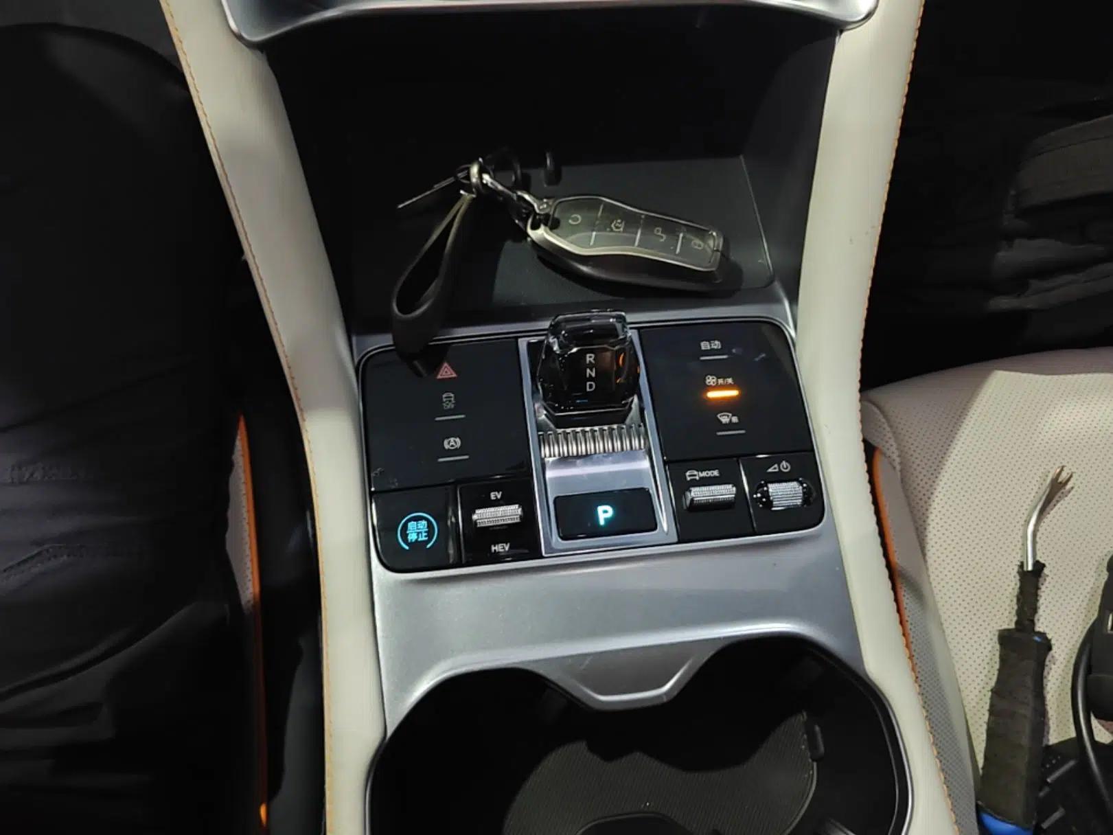 BYD Song PLUS New Energy 2024 HONOR Edition DM-i 110km Flagship PLUS — миниатюра 16