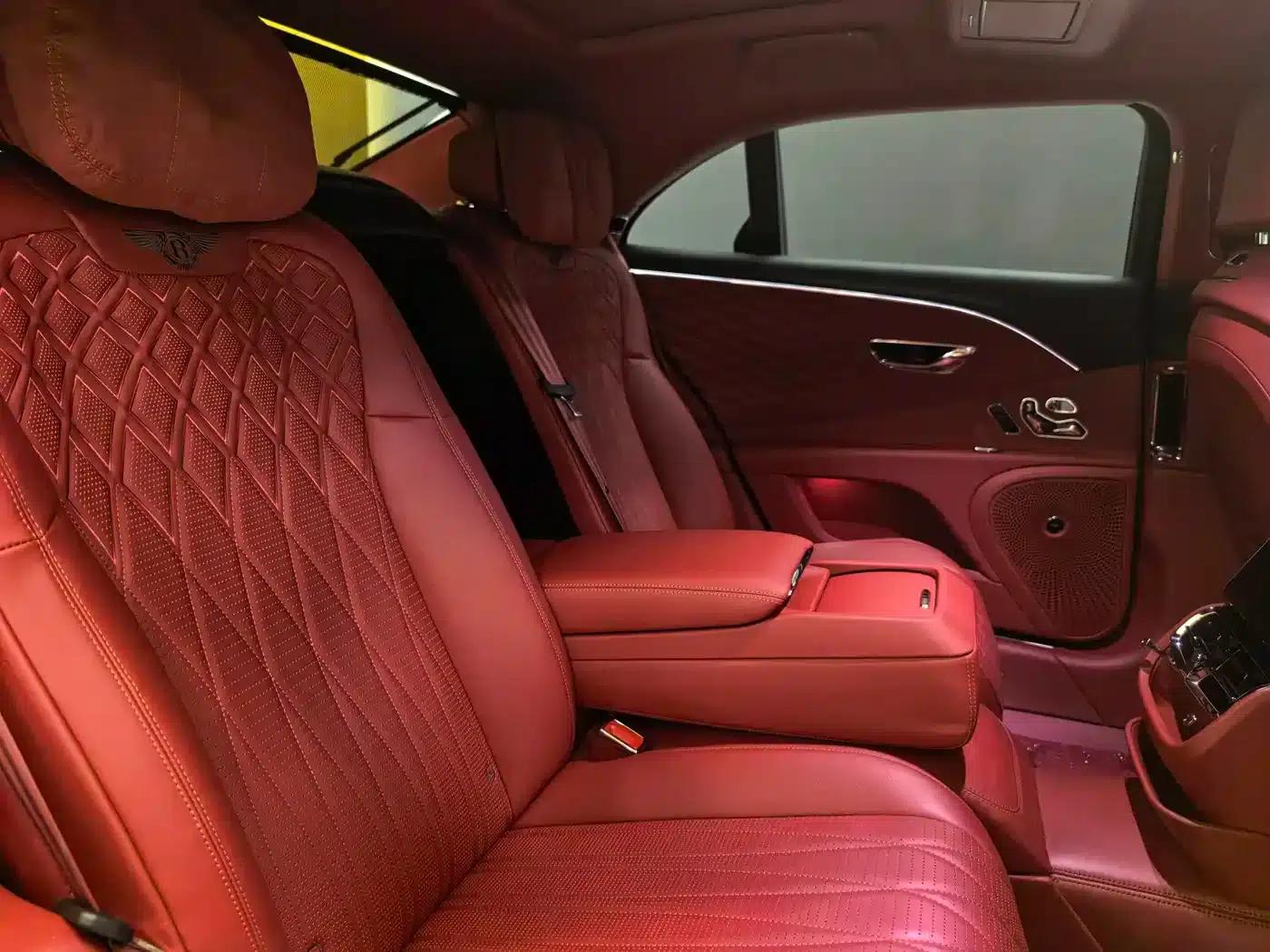Flying Spur 2022 4.0T V8 Standard Edition — миниатюра 21