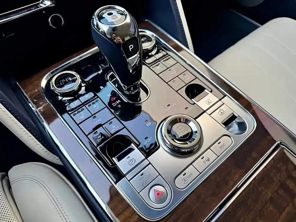 Flying Spur 2022 4.0T V8 Standard Edition — миниатюра 9