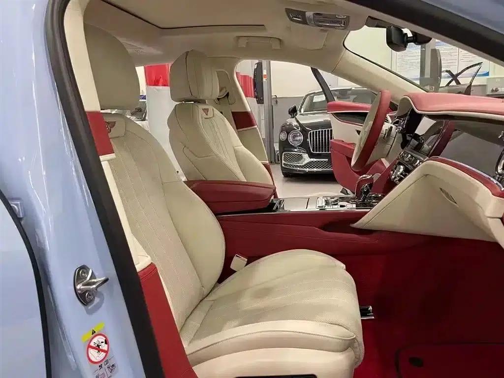 Flying Spur 2022 4.0T V8 Standard Edition — миниатюра 4