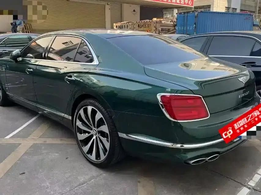 Flying Spur 2022 4.0T V8 Standard Edition — миниатюра 4