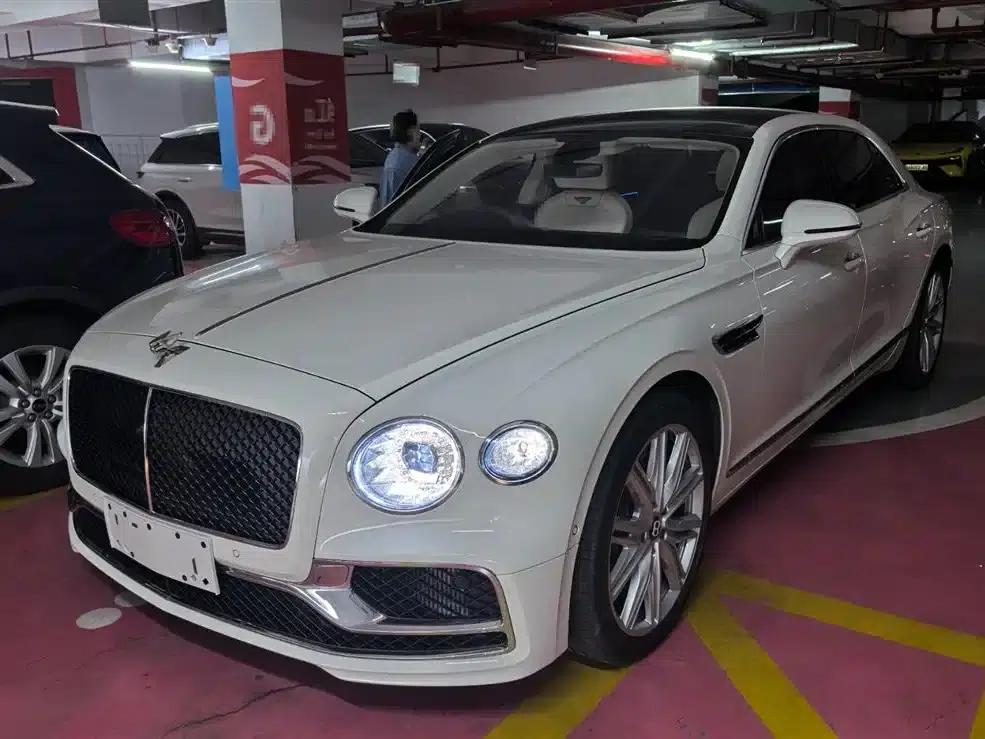 Flying Spur 2024 4.0T V8 Standard Edition — миниатюра 1