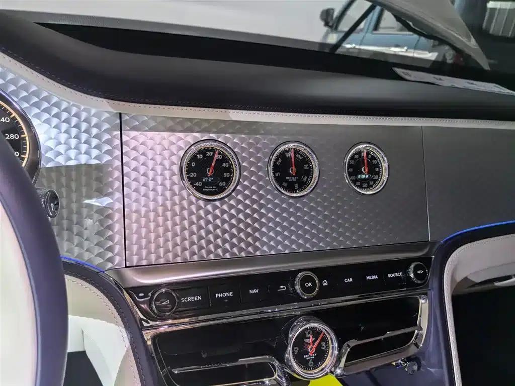 Flying Spur 2024 4.0T V8 Standard Edition — миниатюра 6