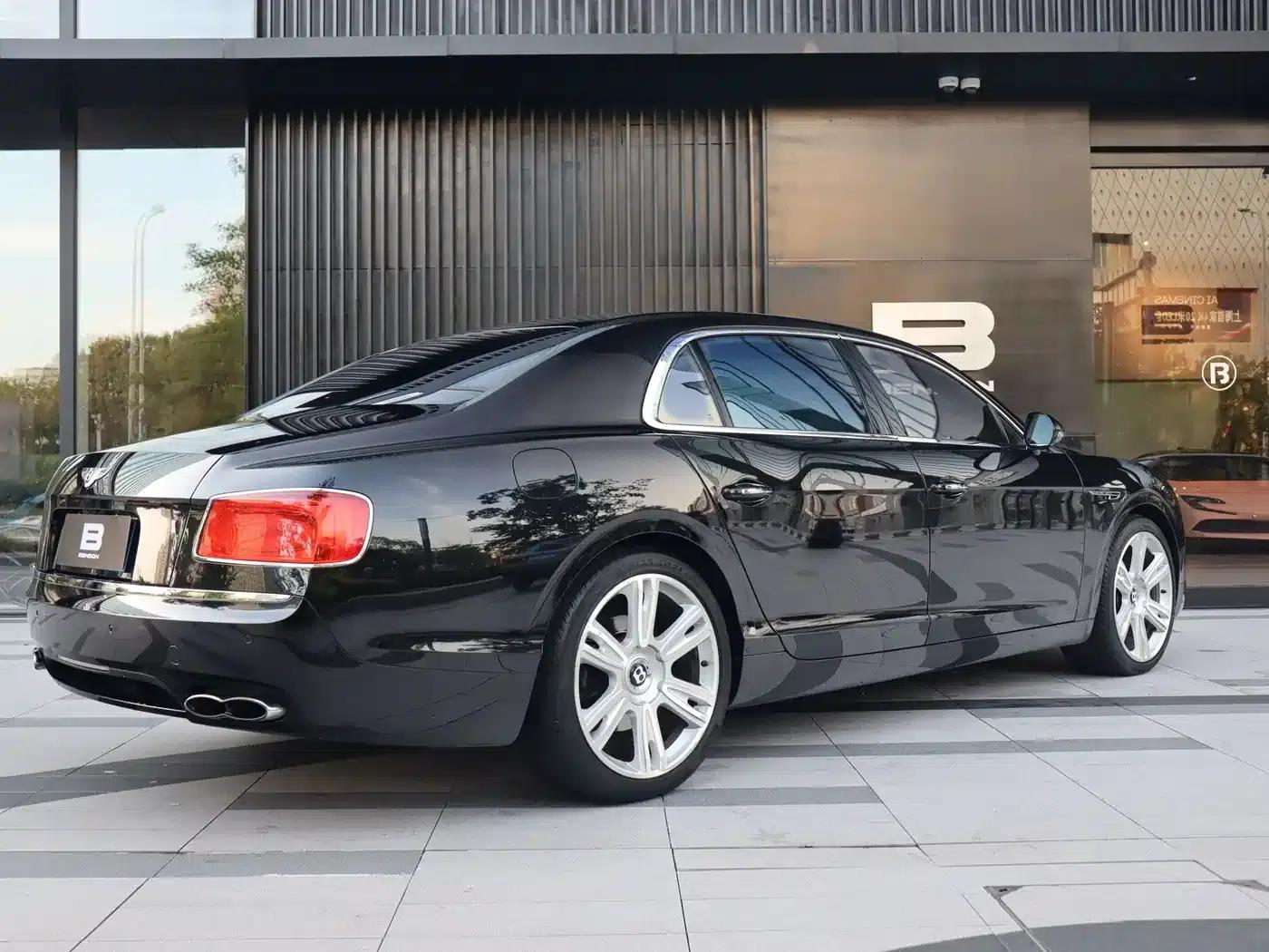 2014 Flying Spur 4.0T V8 Premium Edition — миниатюра 3