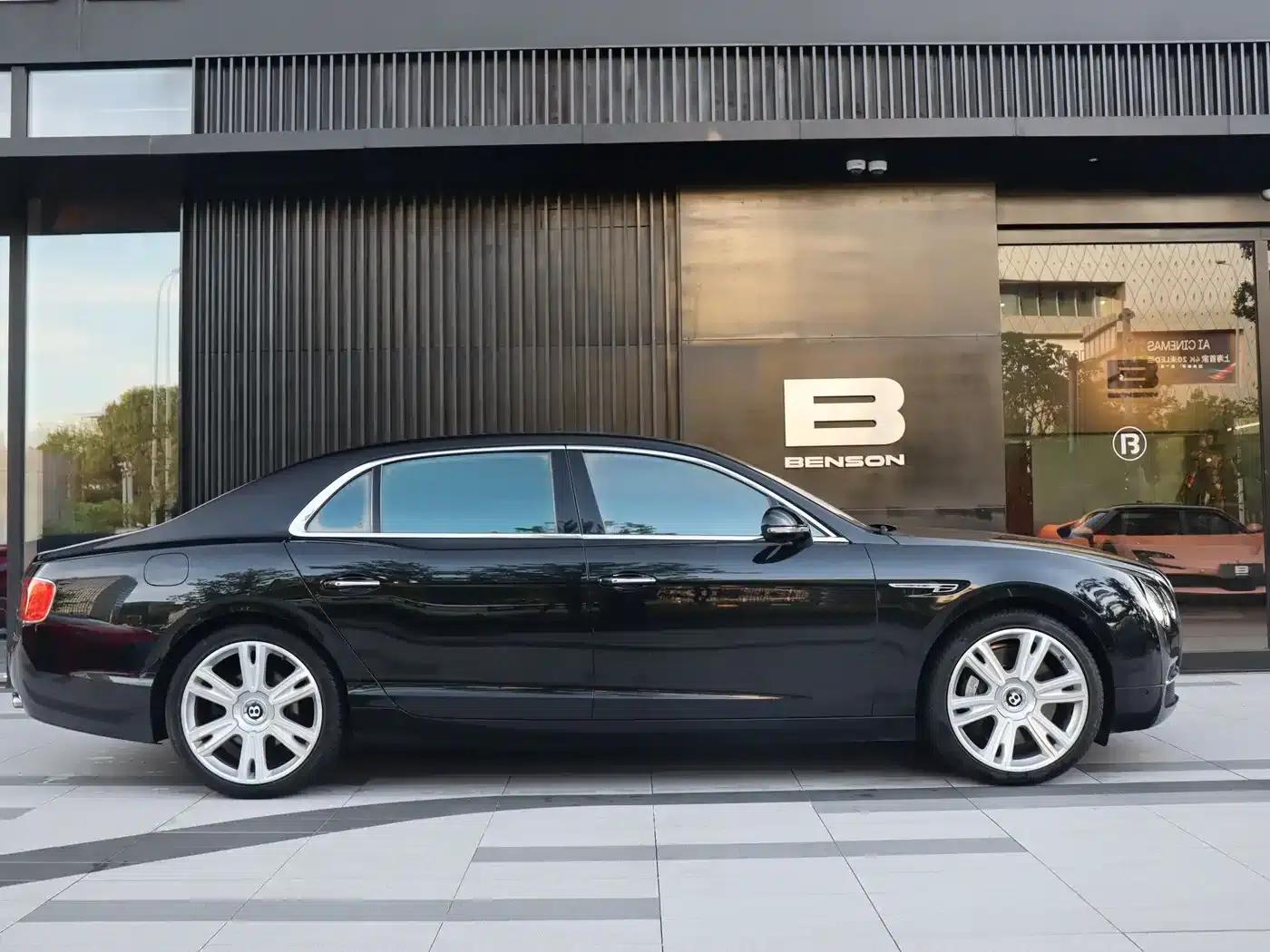 2014 Flying Spur 4.0T V8 Premium Edition — миниатюра 4