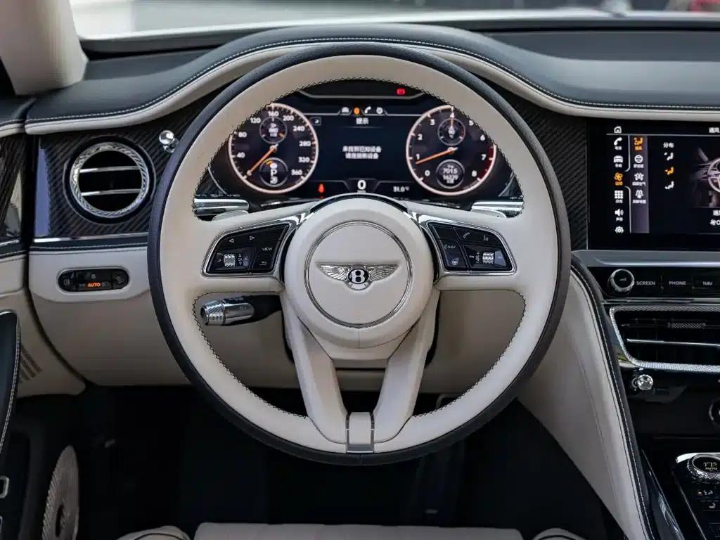 Flying Spur 2022 4.0T V8 Standard Edition — миниатюра 13