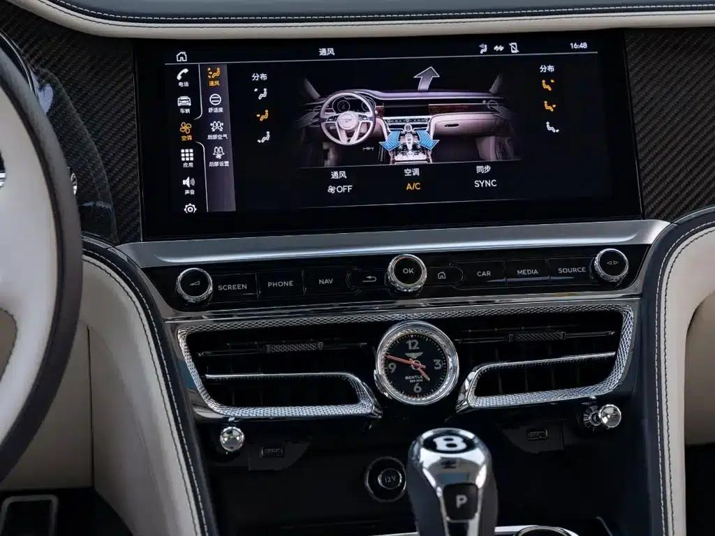 Flying Spur 2022 4.0T V8 Standard Edition — миниатюра 15