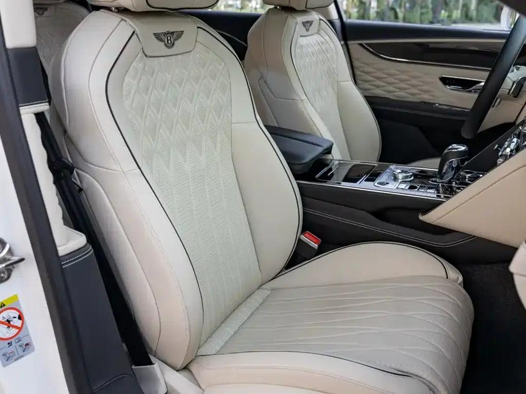 Flying Spur 2022 4.0T V8 Standard Edition — миниатюра 20