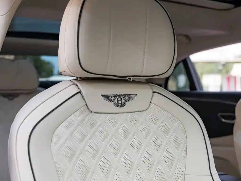 Flying Spur 2022 4.0T V8 Standard Edition — миниатюра 21