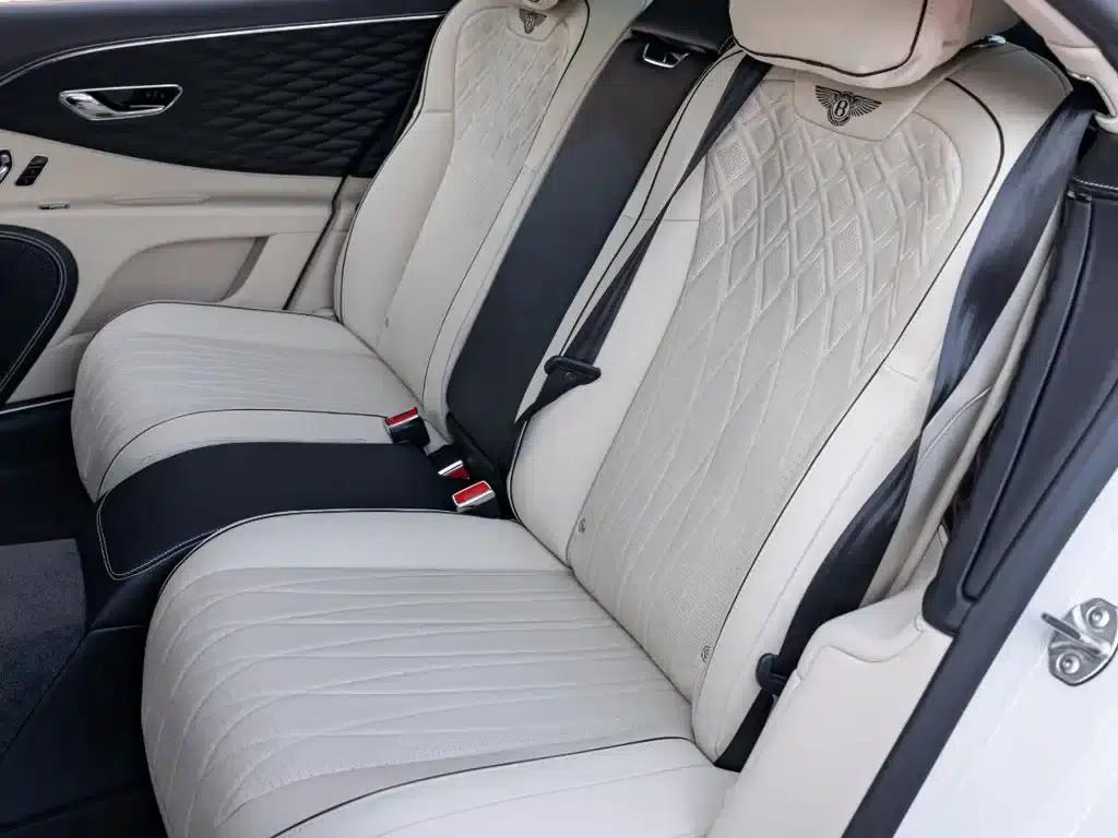 Flying Spur 2022 4.0T V8 Standard Edition — миниатюра 23