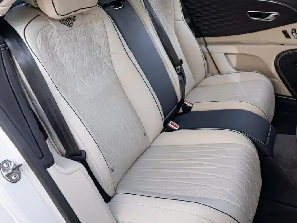 Flying Spur 2022 4.0T V8 Standard Edition — миниатюра 24