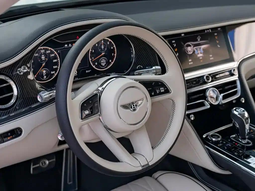 Flying Spur 2022 4.0T V8 Standard Edition — миниатюра 10