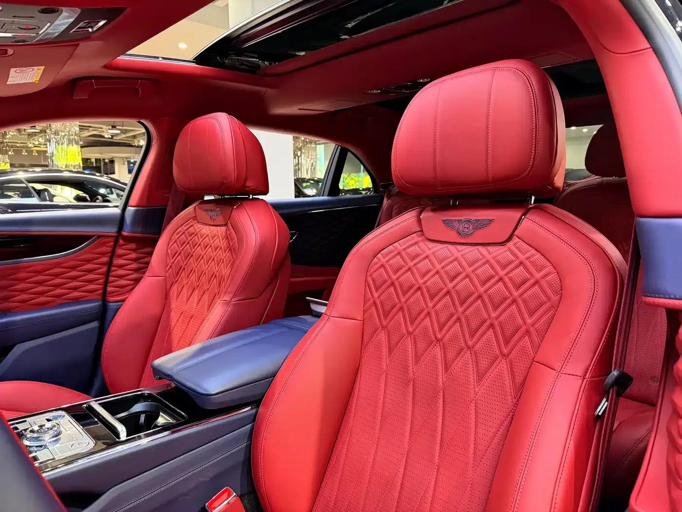 Flying Spur 2022 4.0T V8 Standard Edition — миниатюра 9