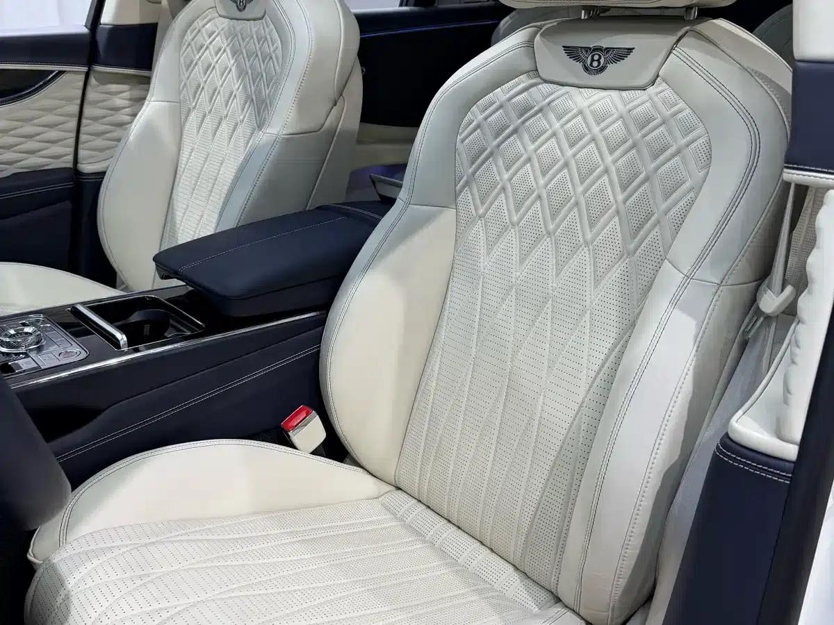 Flying Spur 2022 4.0T V8 Standard Edition — миниатюра 7