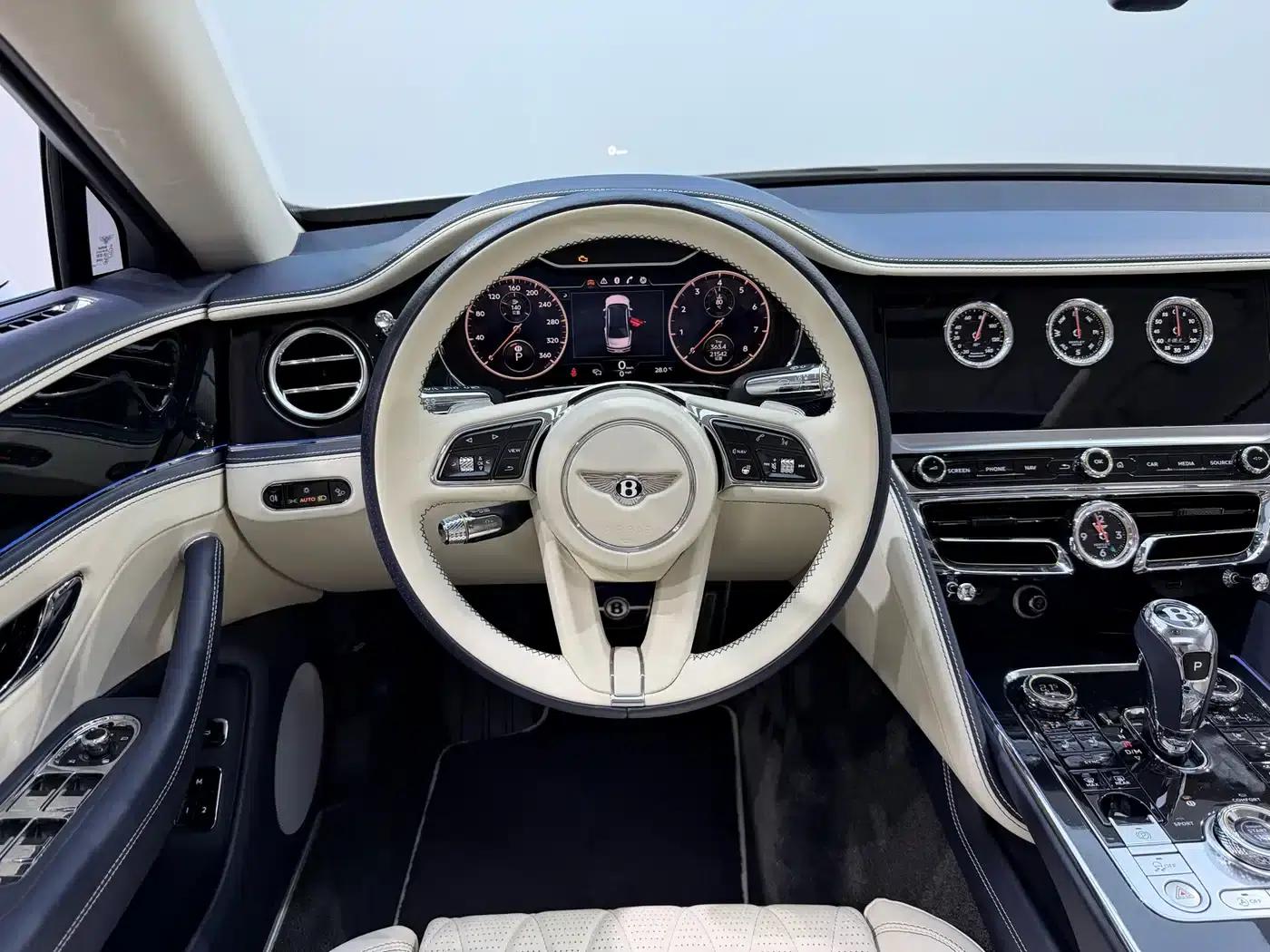 Flying Spur 2022 4.0T V8 Standard Edition — миниатюра 10