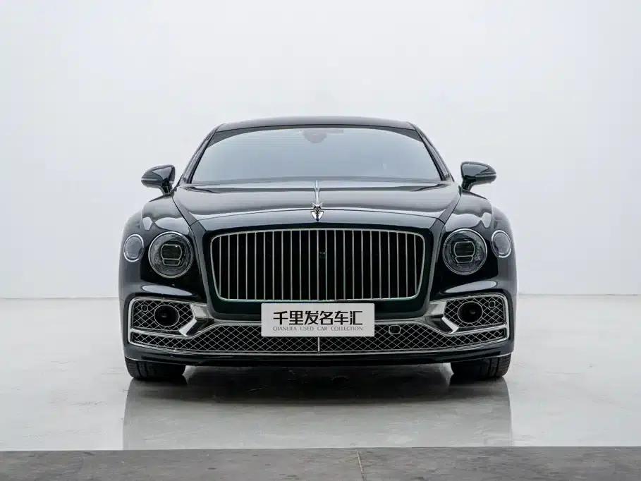 2023 Mercedes-Benz Flying Spur 4.0T V8 Elegance Edition — миниатюра 2