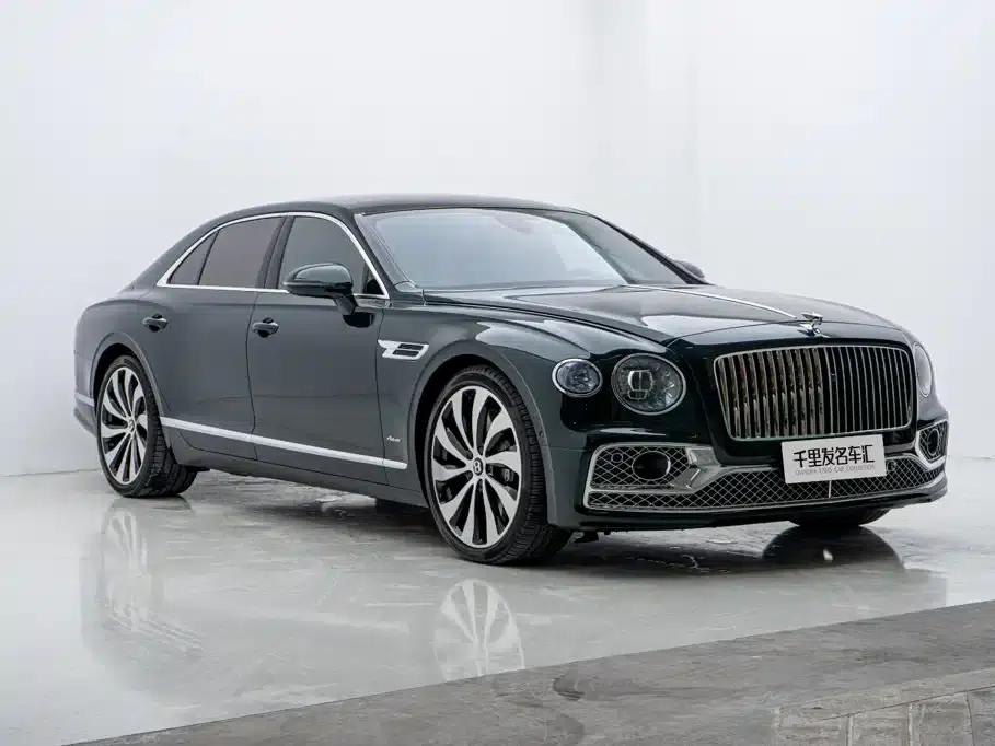 2023 Mercedes-Benz Flying Spur 4.0T V8 Elegance Edition — миниатюра 3