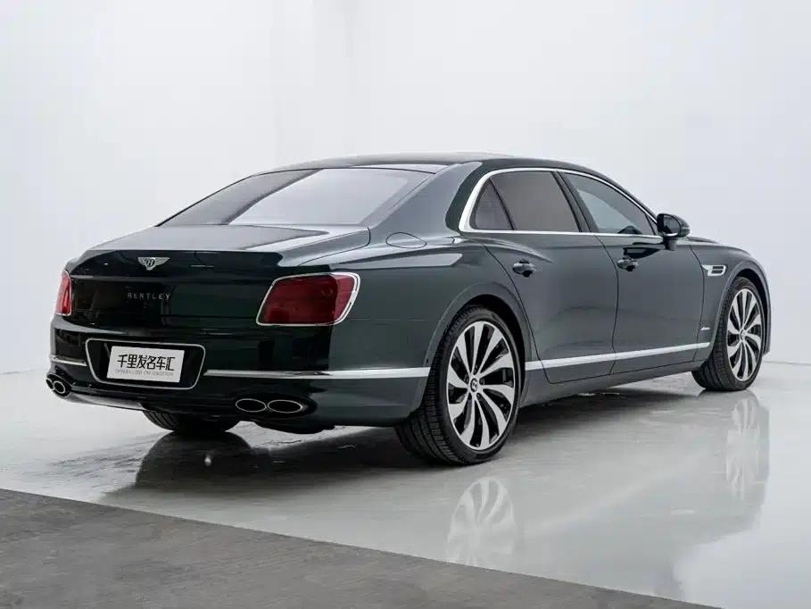 2023 Mercedes-Benz Flying Spur 4.0T V8 Elegance Edition — миниатюра 6