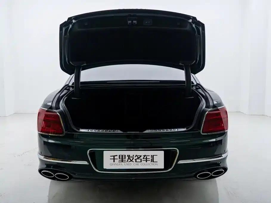 2023 Mercedes-Benz Flying Spur 4.0T V8 Elegance Edition — миниатюра 9