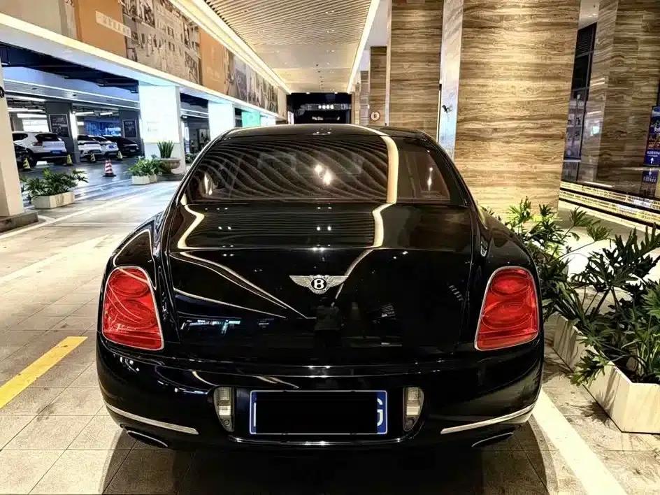 2012 Flying Spur 6.0T Limited Edition — миниатюра 6