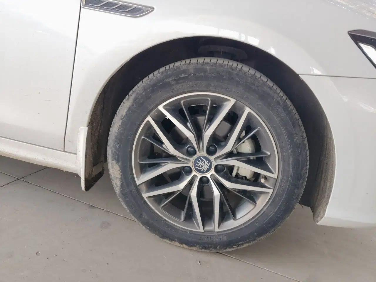 BYD Qin PLUS 2021 DM-i 55KM Flagship Model — миниатюра 8