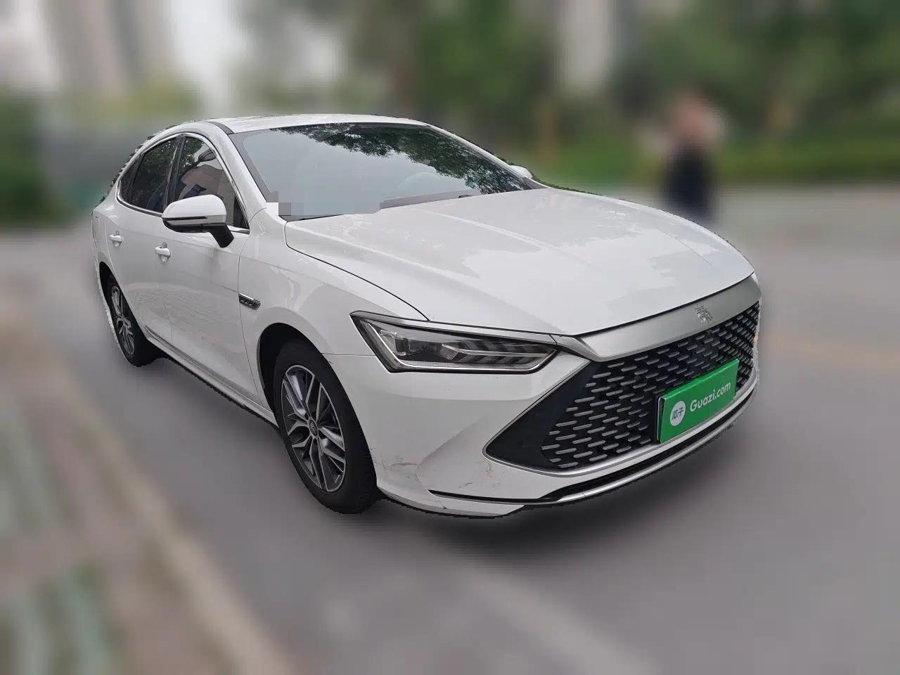 BYD Qin PLUS 2024 HONOR Edition DM-i 55KM Beyond Model — миниатюра 3