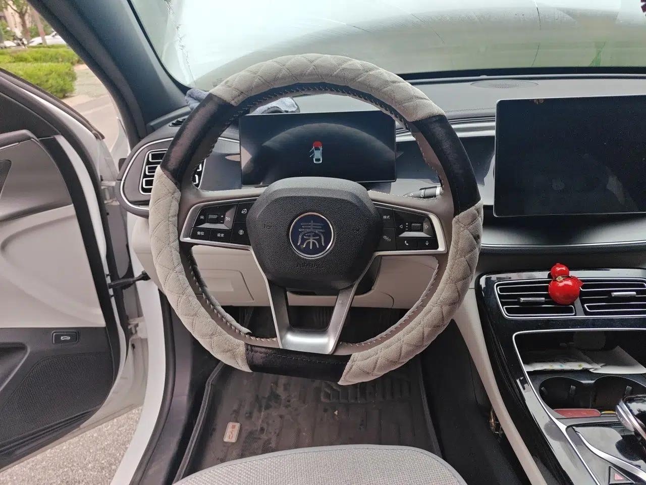BYD Qin PLUS 2024 HONOR Edition DM-i 55KM Beyond Model — миниатюра 10