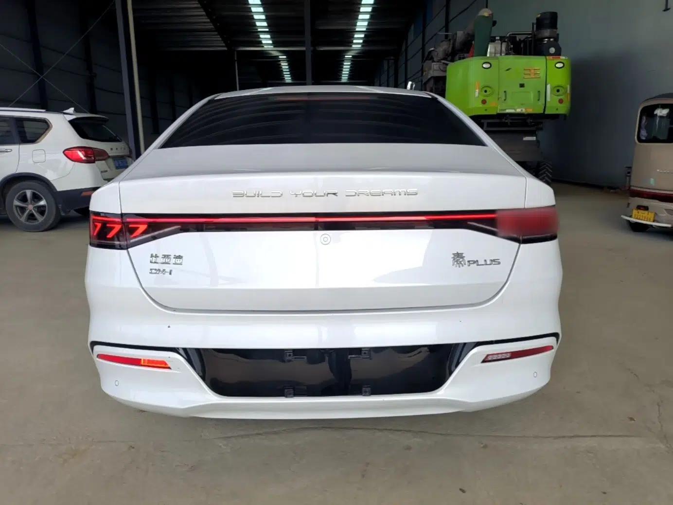 BYD Qin PLUS 2024 HONOR Edition DM-i 55KM Leading Model — миниатюра 5