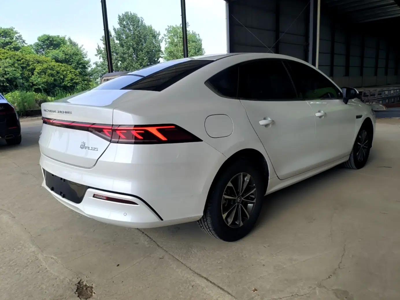 BYD Qin PLUS 2024 HONOR Edition DM-i 55KM Leading Model — миниатюра 6