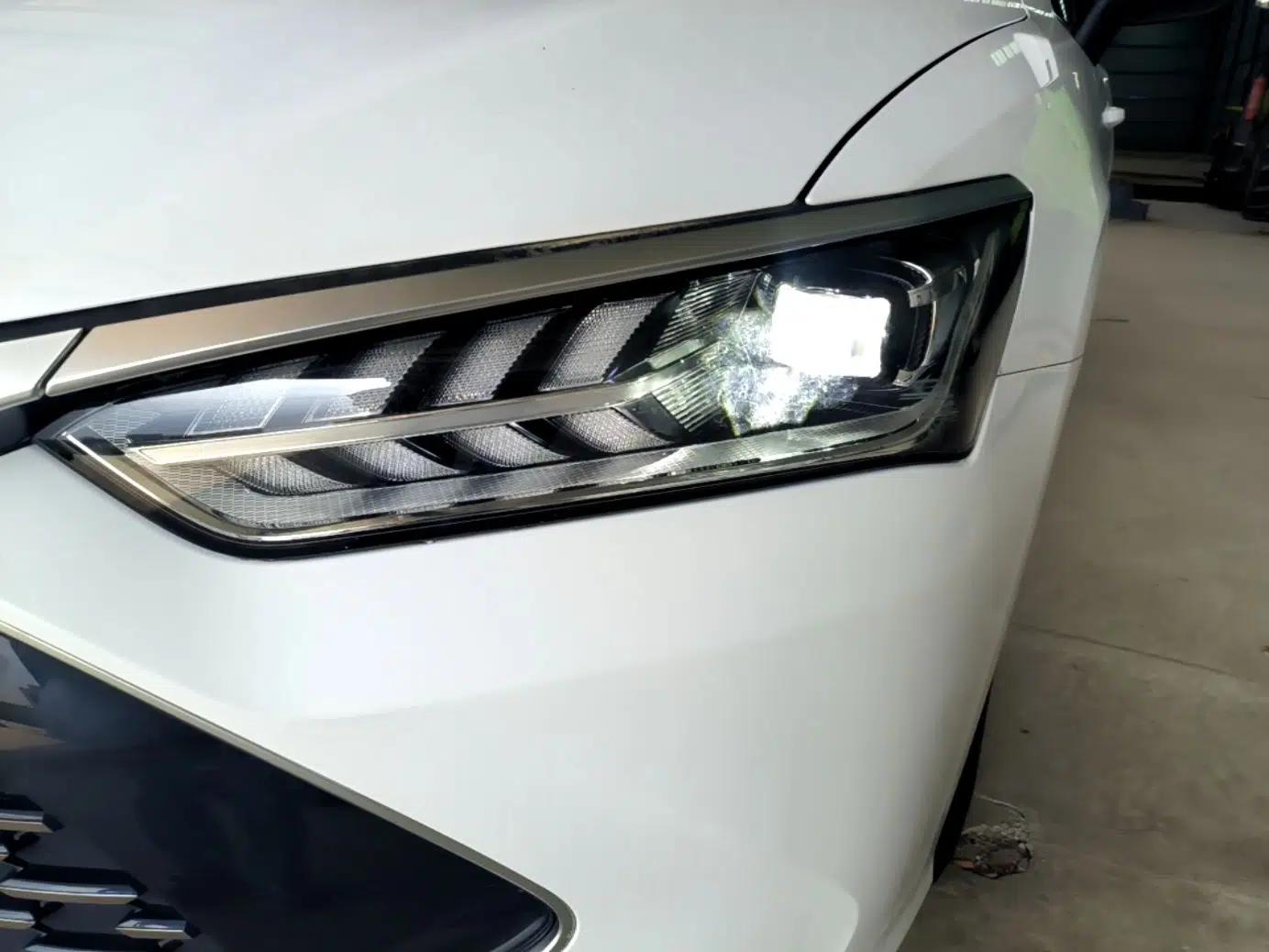 BYD Qin PLUS 2024 HONOR Edition DM-i 55KM Leading Model — миниатюра 8