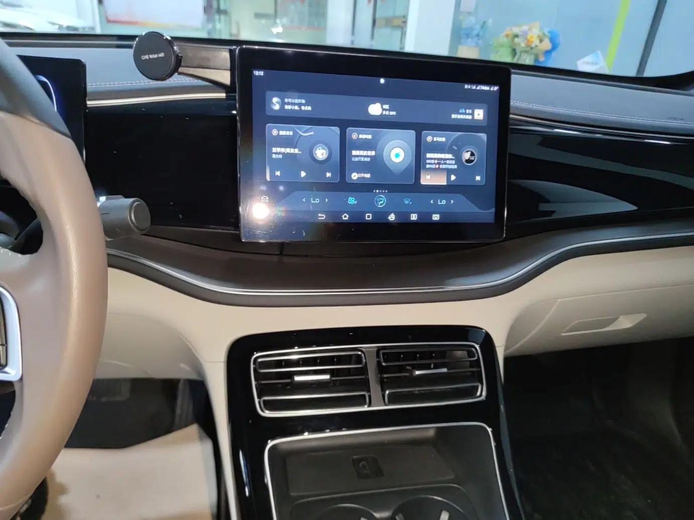 BYD Qin PLUS 2023 Champion Edition DM-i 55KM Superior Model — миниатюра 15